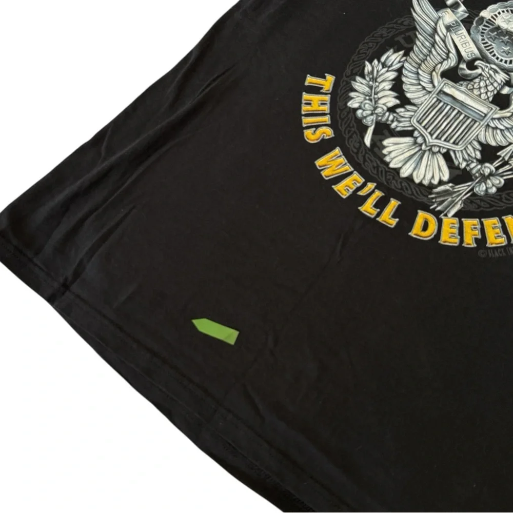 Delta pro weight Army 2000’s Y2K Black‎ Tee with Yellow and White Army Graphic